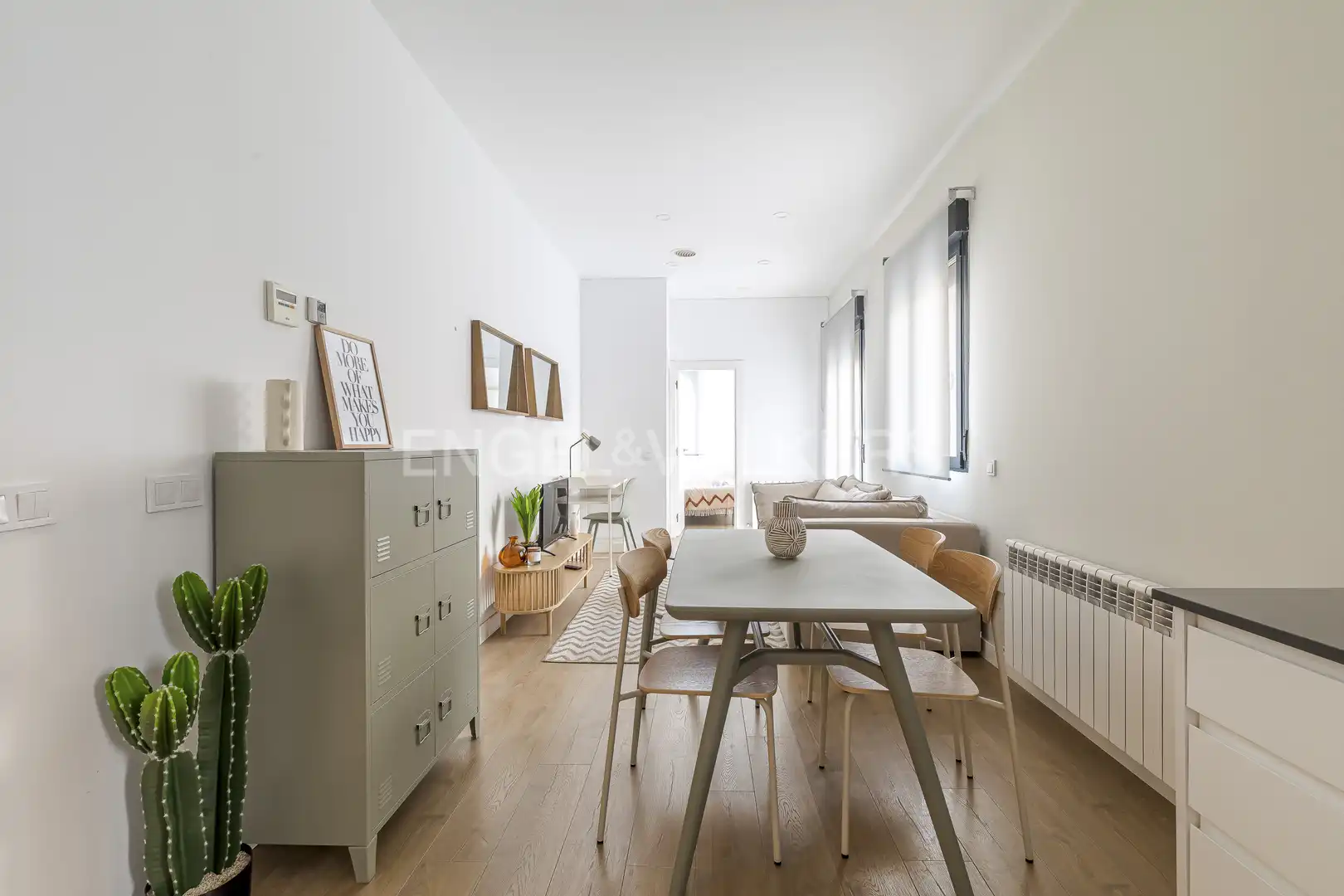 Sala d'estar de Apartament de lloguer en Madrid amb Aire condicionat, Calefacció i Moblat