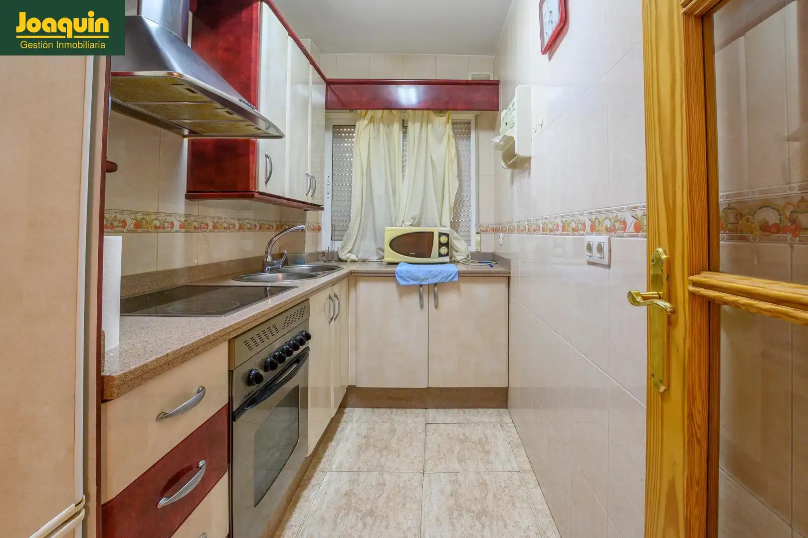 Cuina de Pis en venda en Córdoba amb Aire condicionat i Terrassa