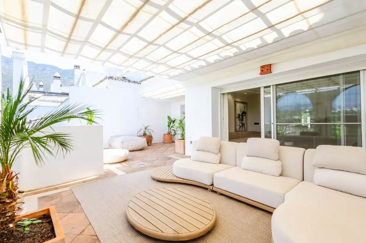 Terrace of Duplexes for sale in Marbella  with Air Conditioner, Heating and Private garden