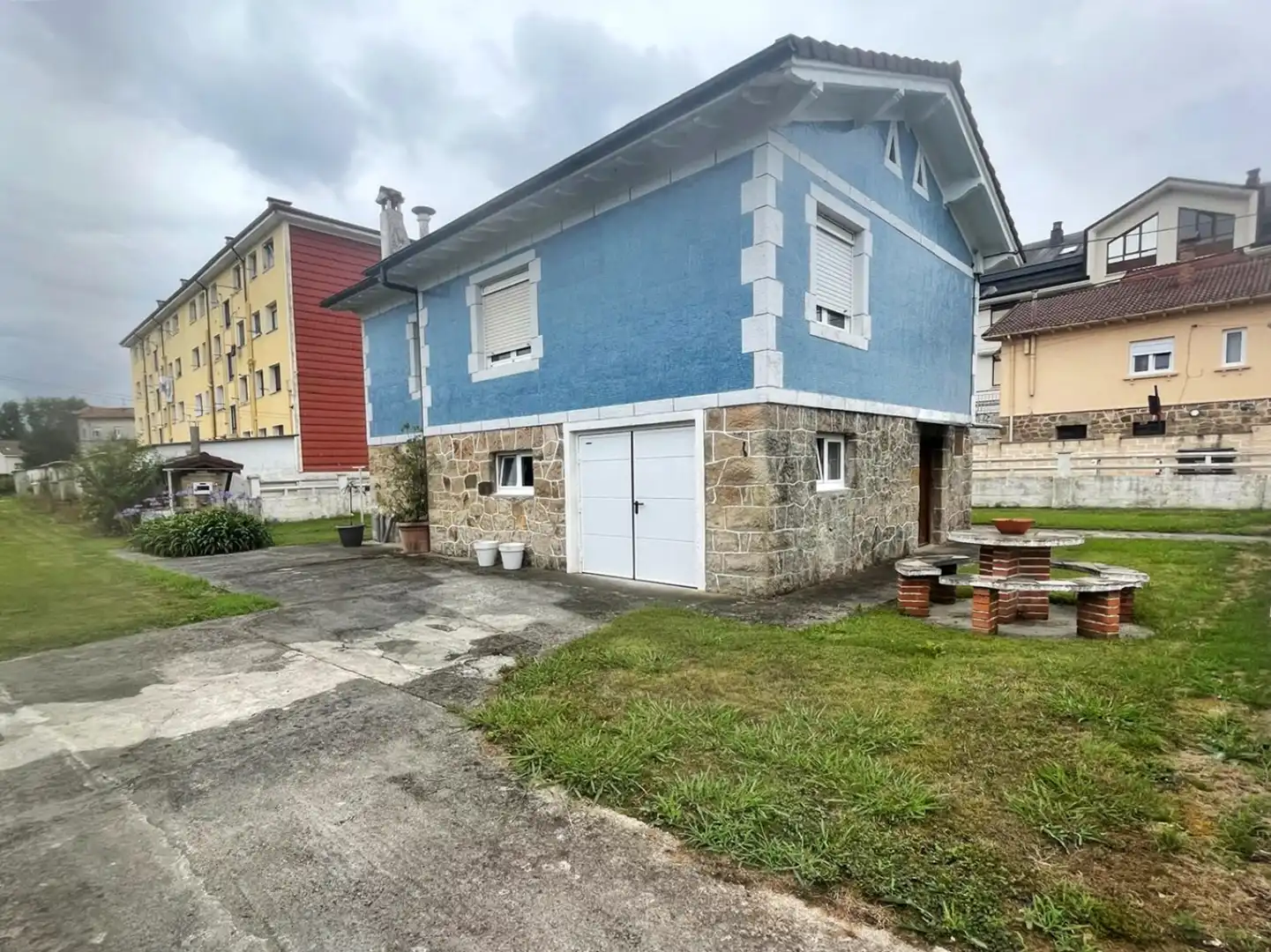 Exterior view of Houses for sale in Piélagos  with Heating, Parquet flooring and Storage room