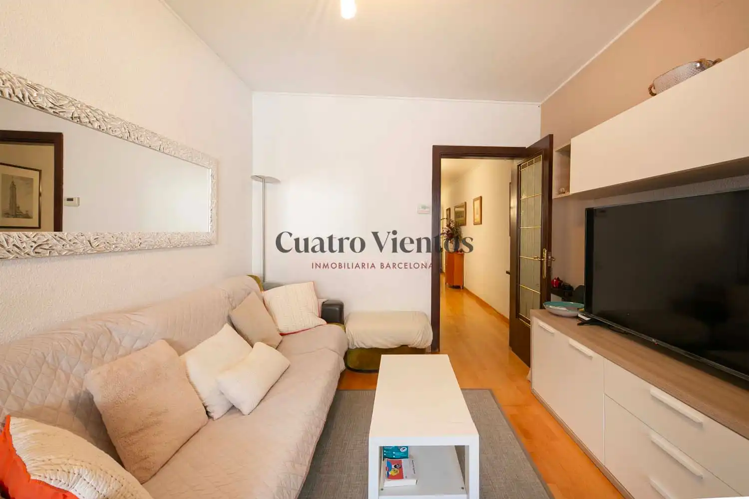 Living room of Flat for sale in Barcelona  with Heating, Terrace and Oven