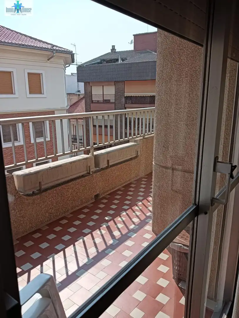 Balcony of Flat for rent in Albacete  with Air Conditioner, Parquet flooring and Furnished