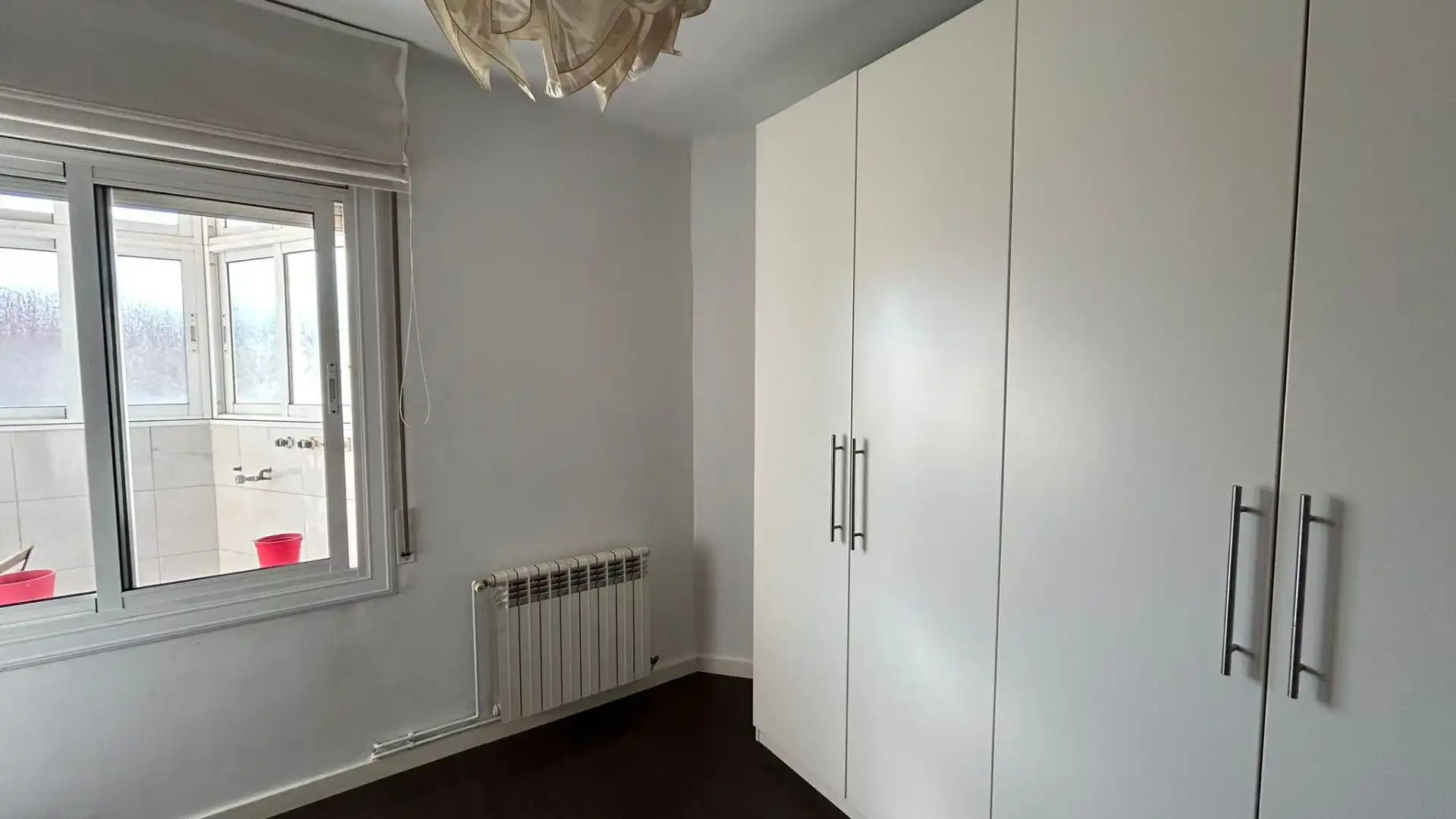 Dormitori de Pis en venda en Terrassa amb Calefacció i Terrassa