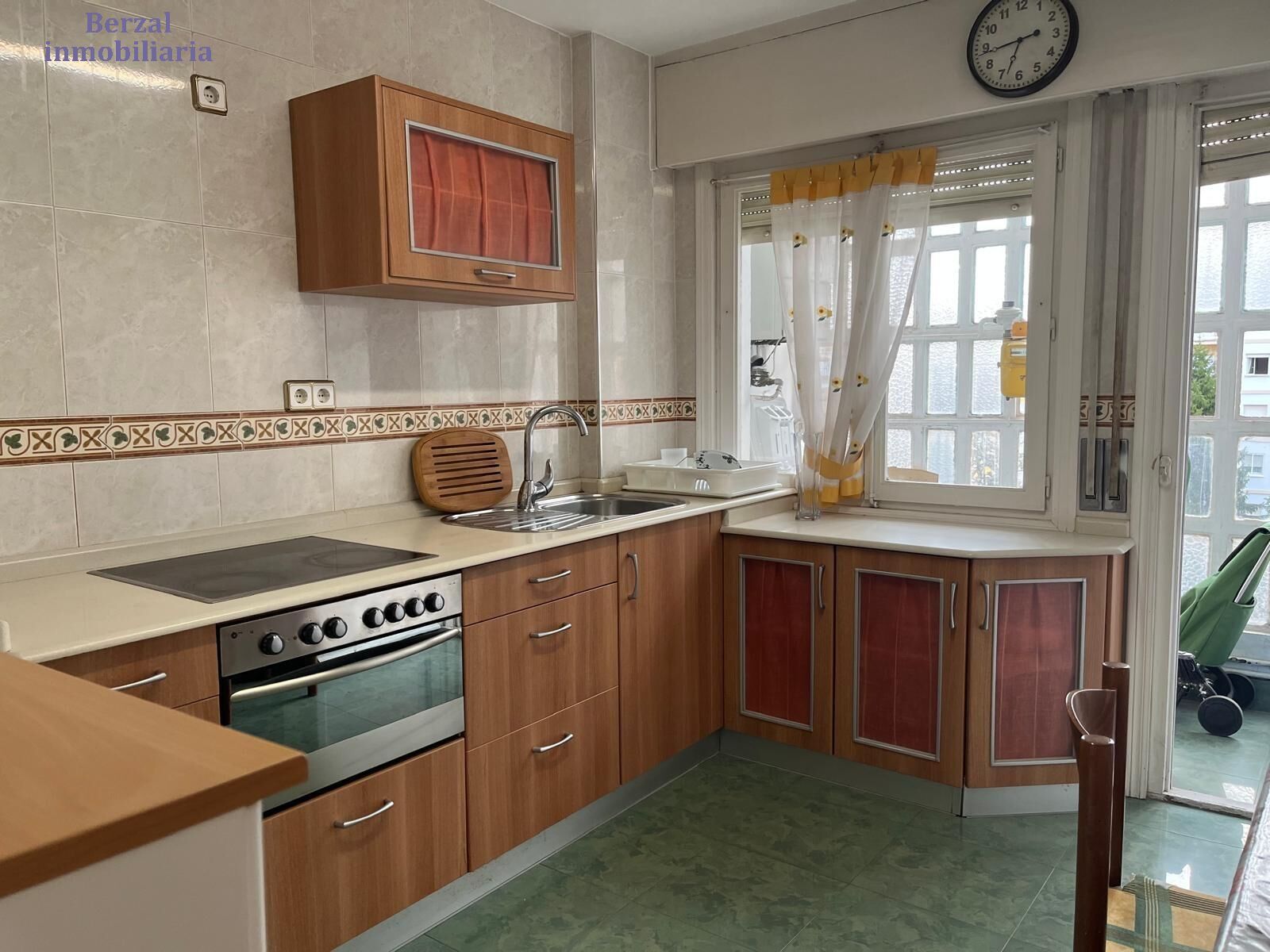 Kitchen of Flat for sale in  Logroño  with Air Conditioner, Heating and Terrace