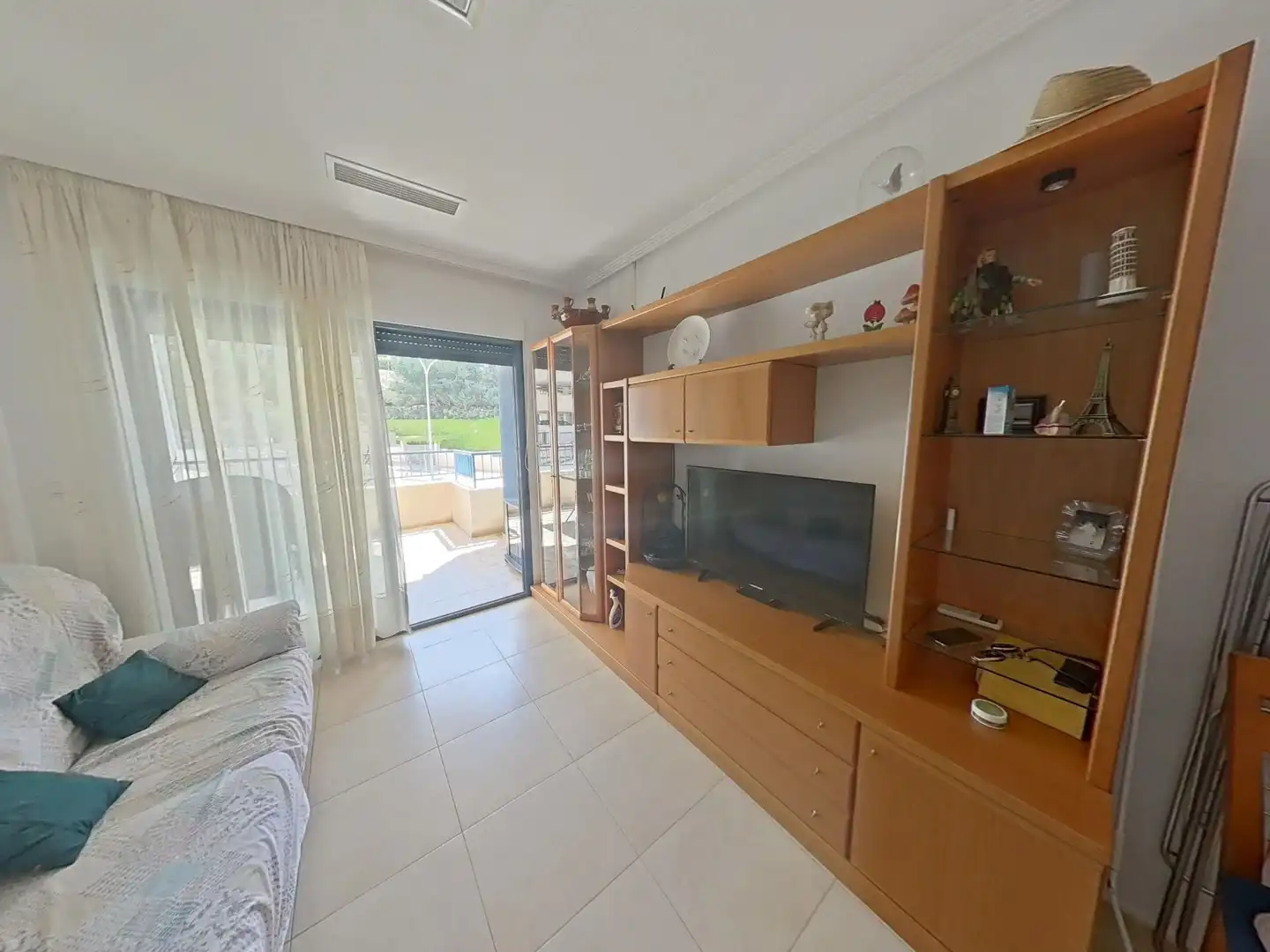 Sala de estar de Apartamento en venta en Santa Pola con Terraza, Trastero y Amueblado