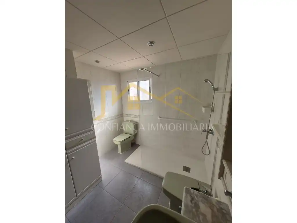 Bathroom of Flat for sale in Calella