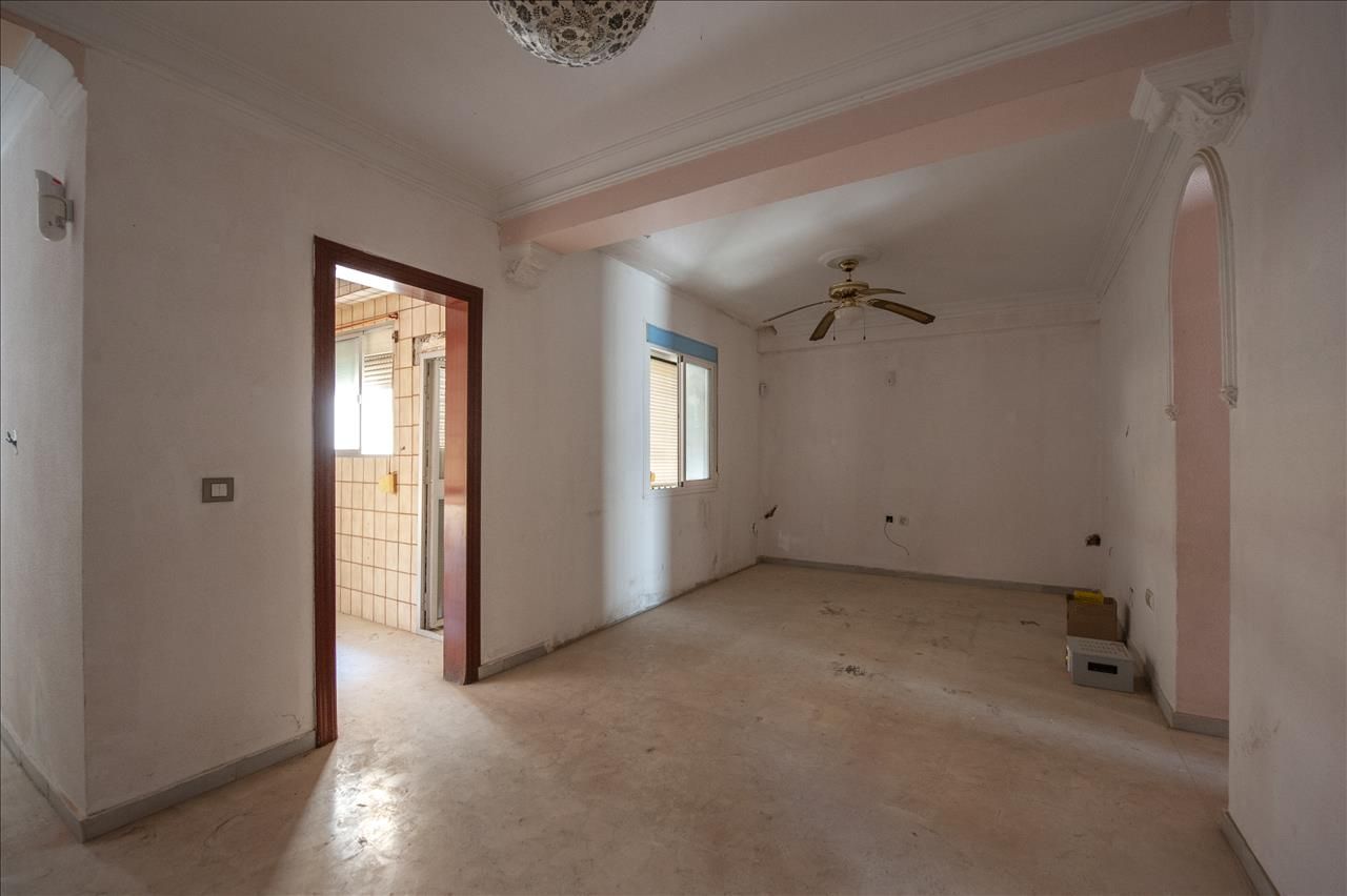 Flat for sale in Tomares  with Terrace