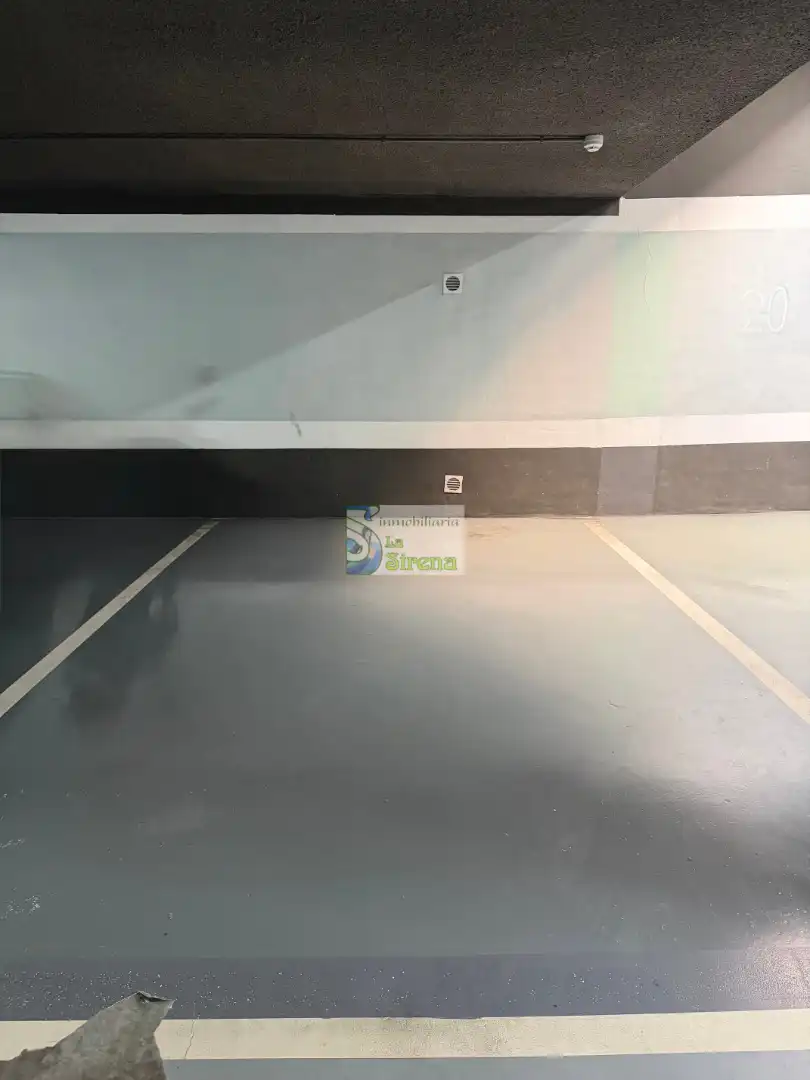 Parkplatz von Wohnung zum Verkauf in Castro-Urdiales mit Heizung, Terrasse und Schwimmbad