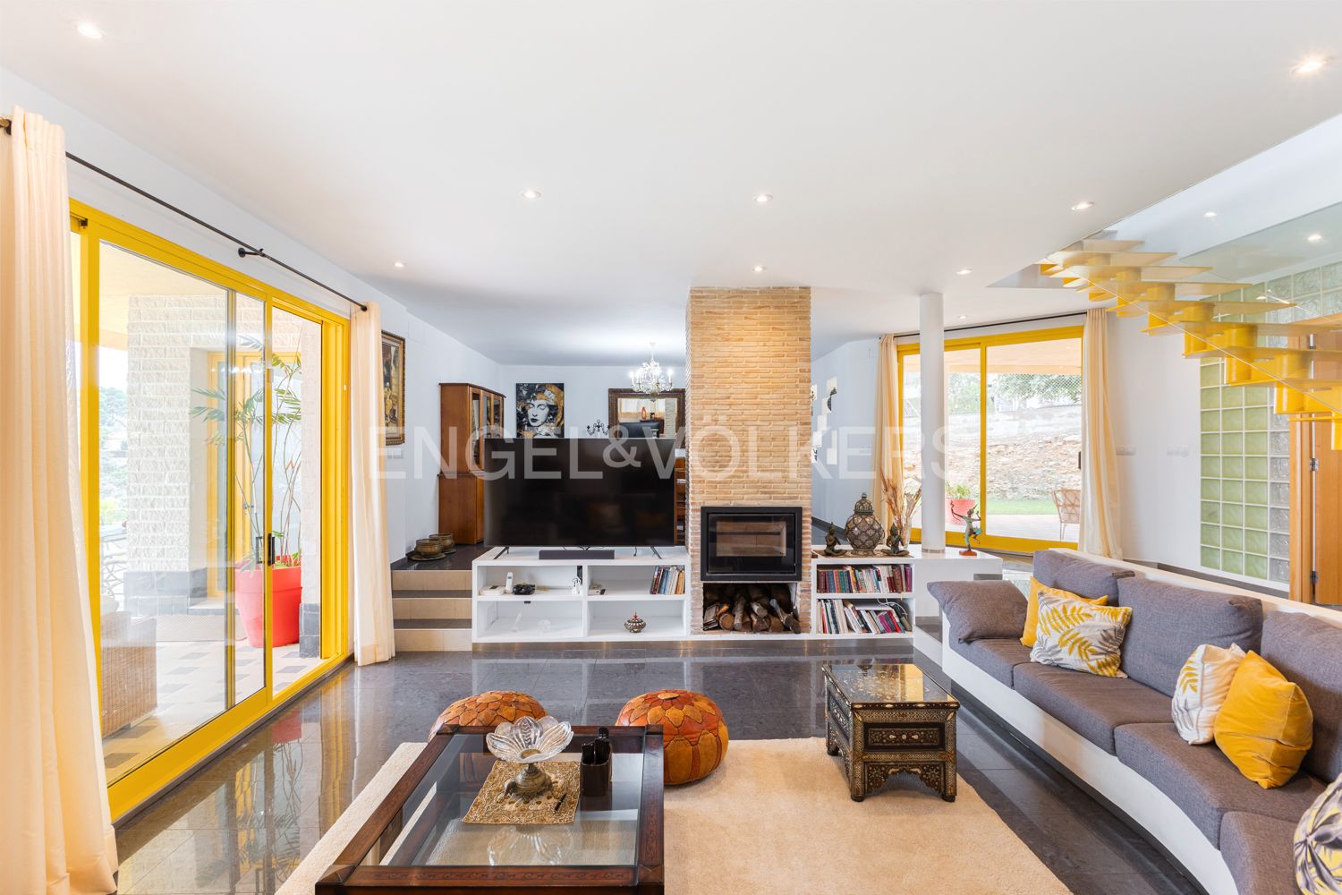 Living room of House or chalet for sale in Torrent  with Heating, Private garden and Terrace