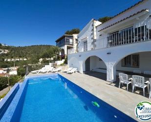 Vista exterior de Finca rústica en venda en Roses amb Aire condicionat, Calefacció i Jardí privat