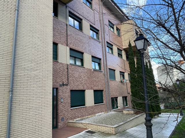 Piso en Alquiler en Corvera de Asturias - CL MARIA JOSEFA CANELLADA en Corvera de Asturias