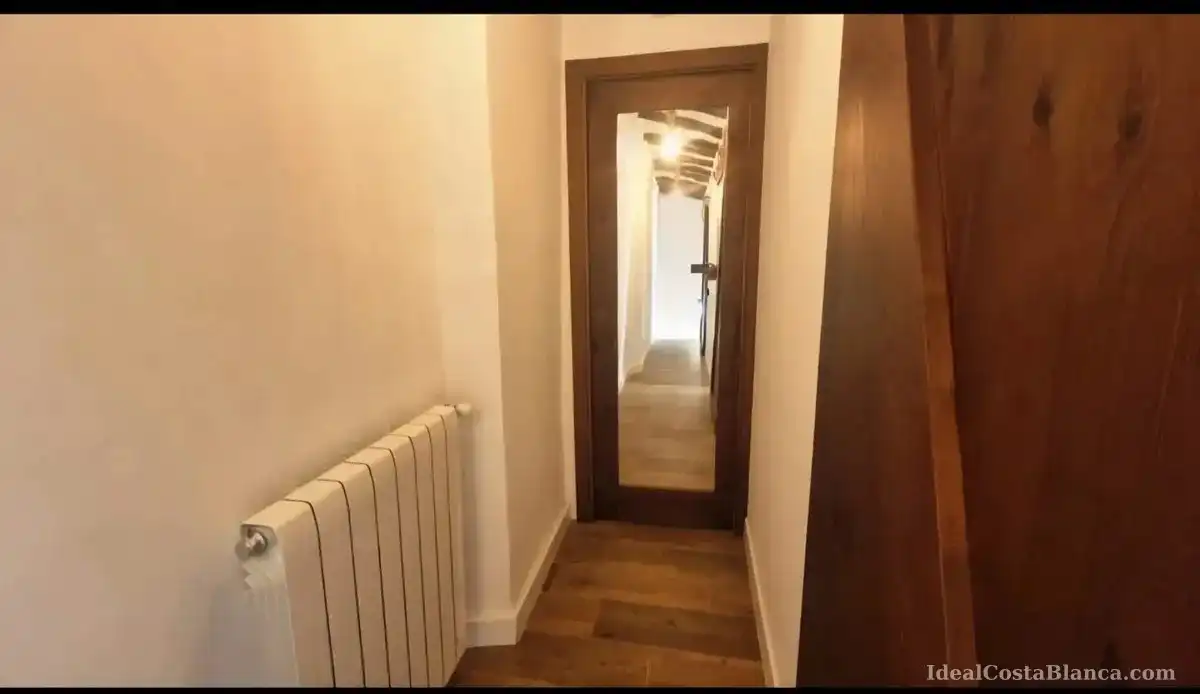 Casa adosada en venta en Confrides, Alicante