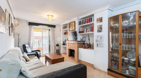 Foto 2 de Casa adosada en venda a C. Monserrat Roig, Huércal de Almería, Almería