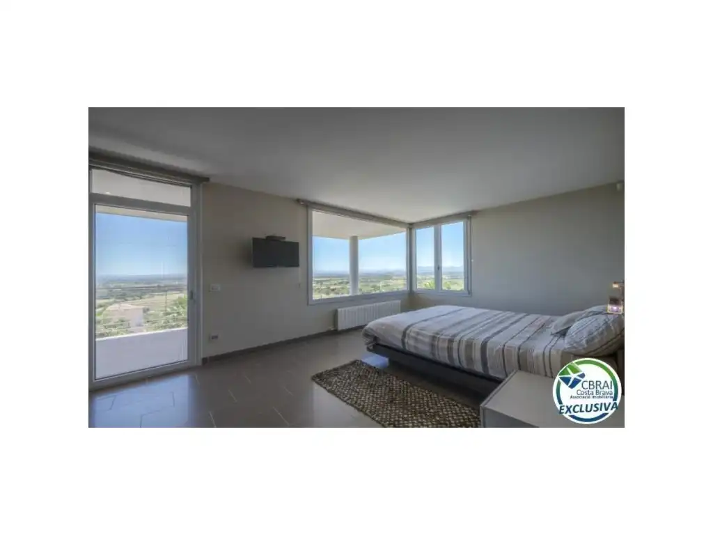 Detached house with pool for sale in Carrer d'Alemanya 74, imagen 3