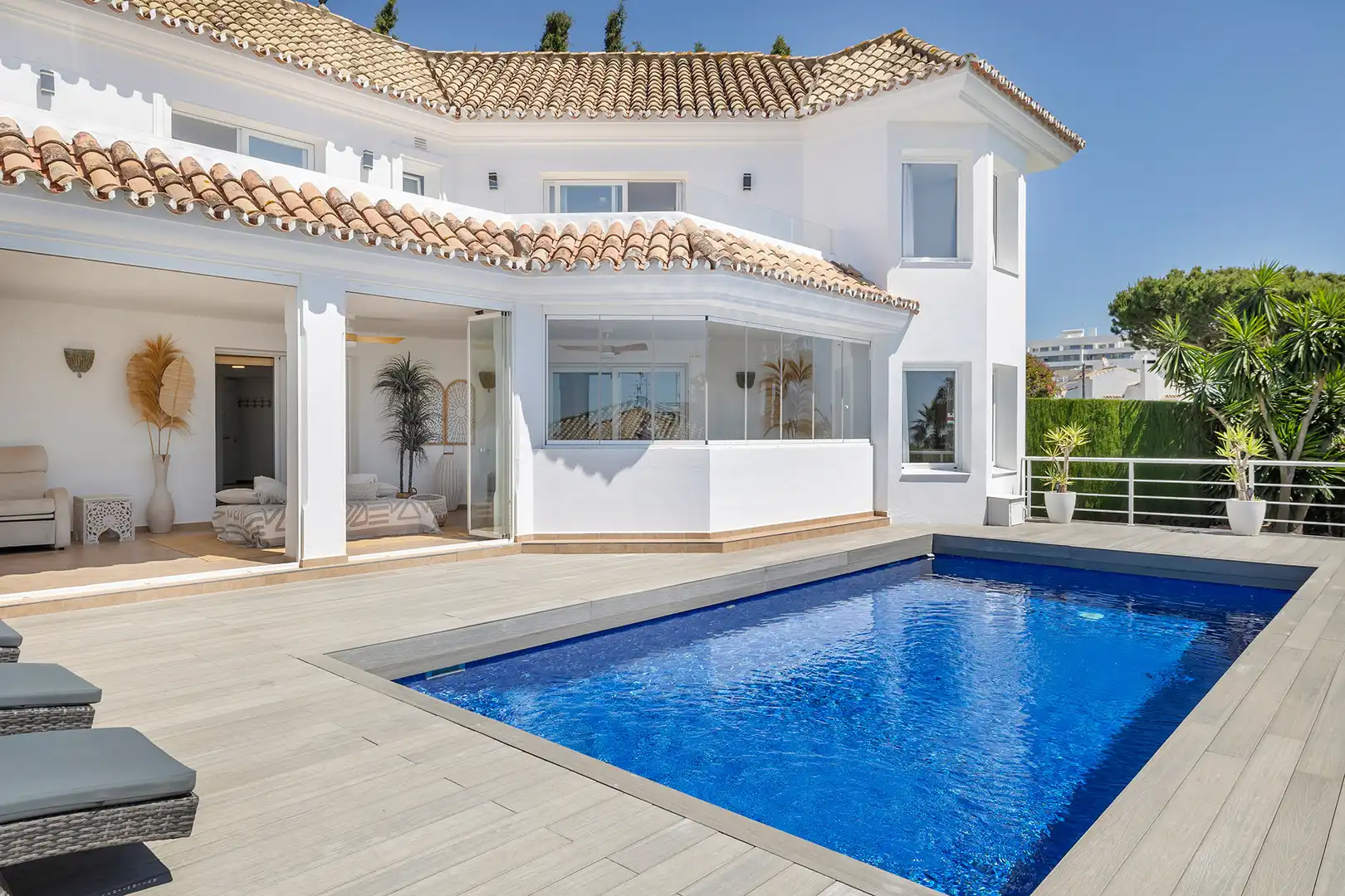 Piscina de Casa o xalet en venda en Estepona amb Aire condicionat, Calefacció i Jardí privat