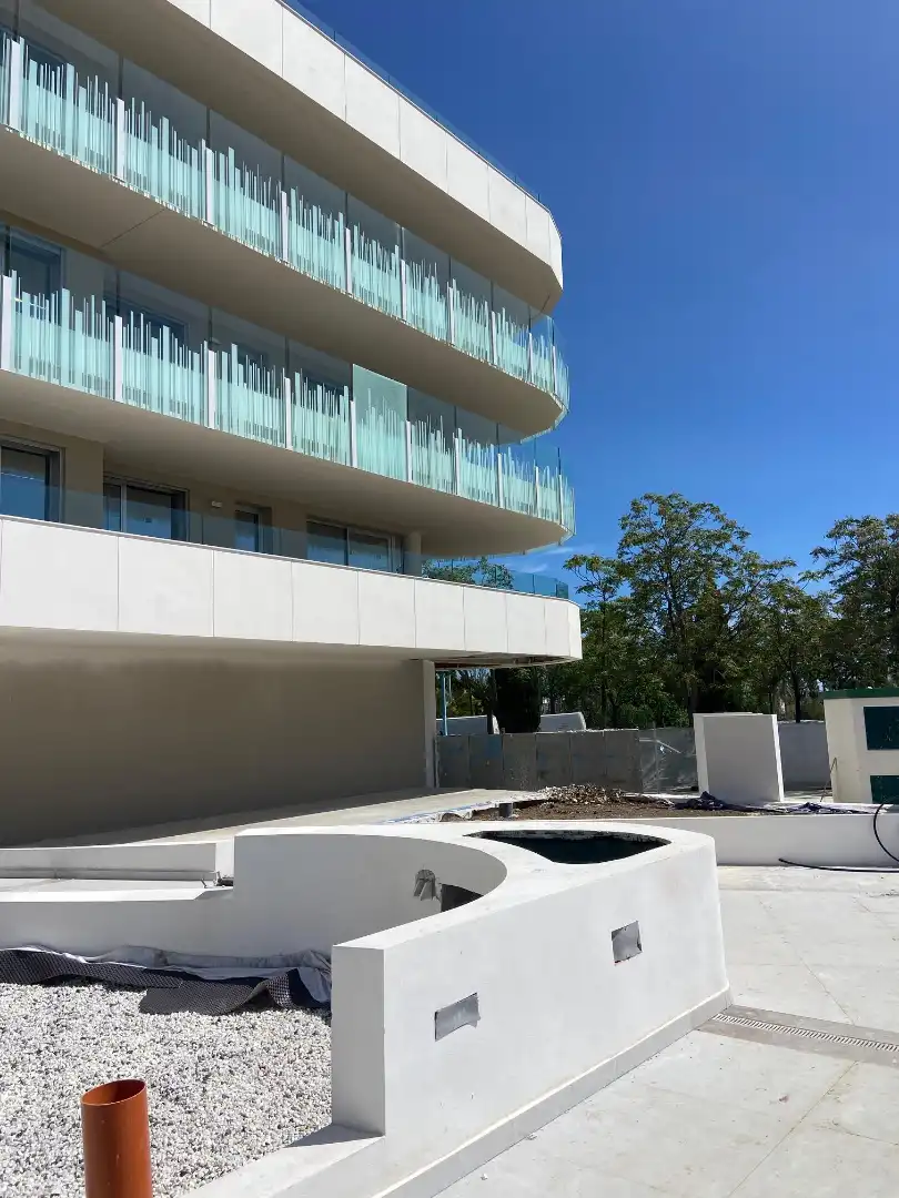 Vista exterior de Pis en venda en Marbella amb Aire condicionat, Calefacció i Terrassa