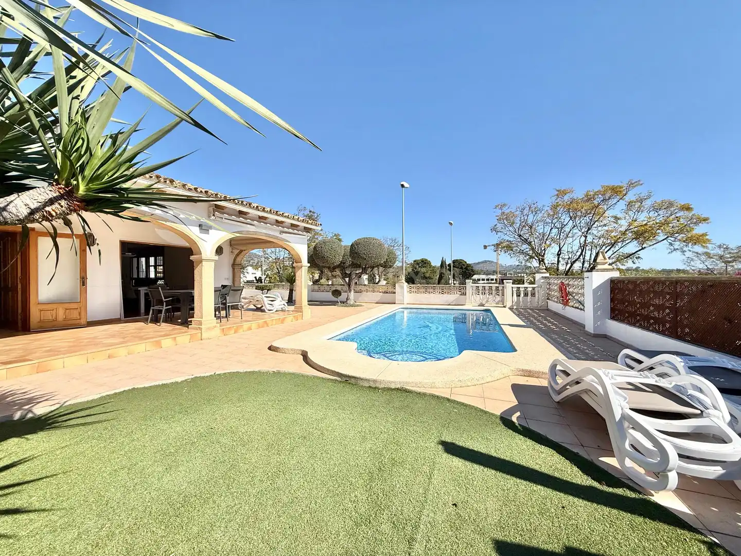 Piscina de Casa o xalet en venda en Calpe / Calp amb Aire condicionat, Jardí privat i Traster