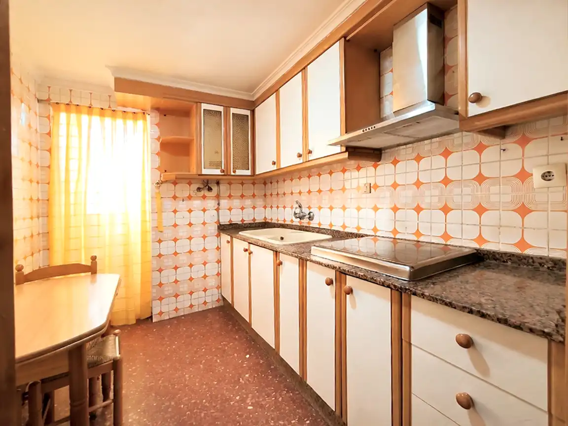 Küche von Wohnung zum Verkauf in Torrent mit Abstellraum und Balkon