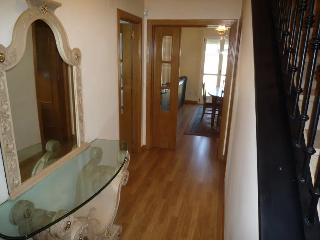 Detached homes for sale in Calle Tras Airas, Carracedelo