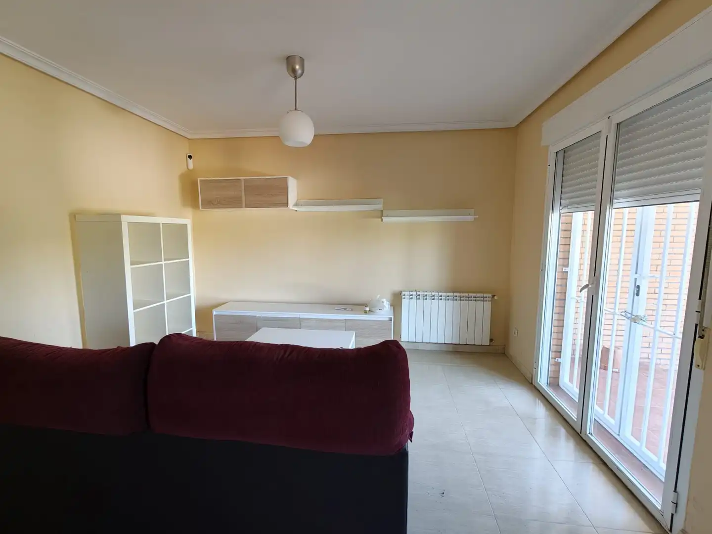Sala de estar de Casa adosada en venta en Barcience con Calefacción, Jardín privado y Amueblado