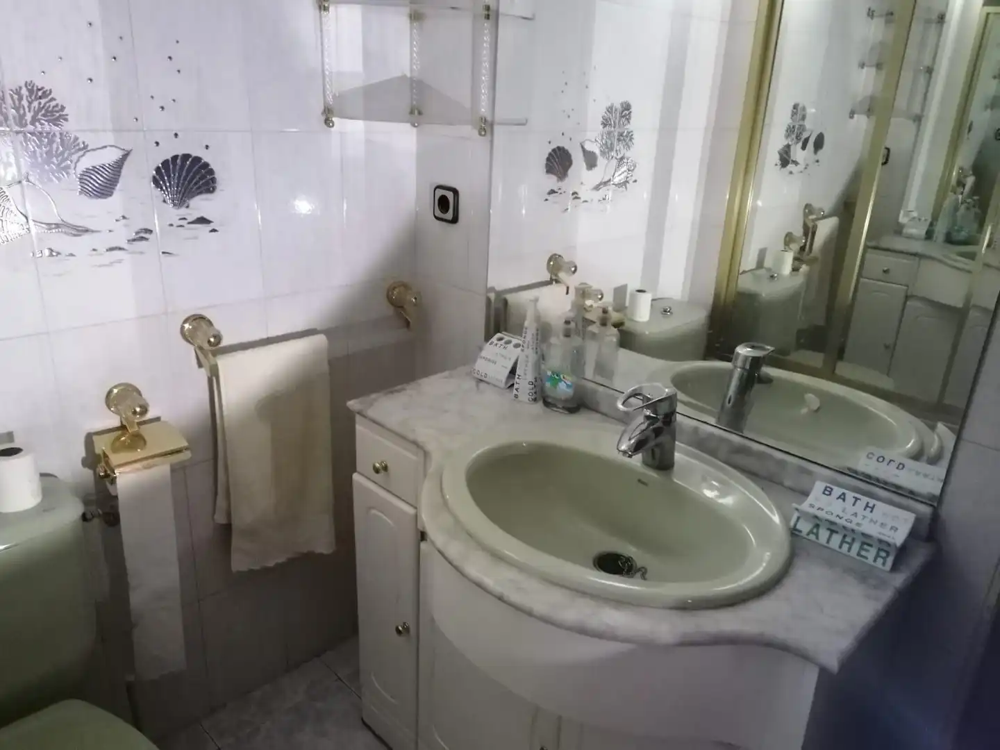 Bathroom of Houses for sale in Alcobendas  with Heating, Terrace and Storage room