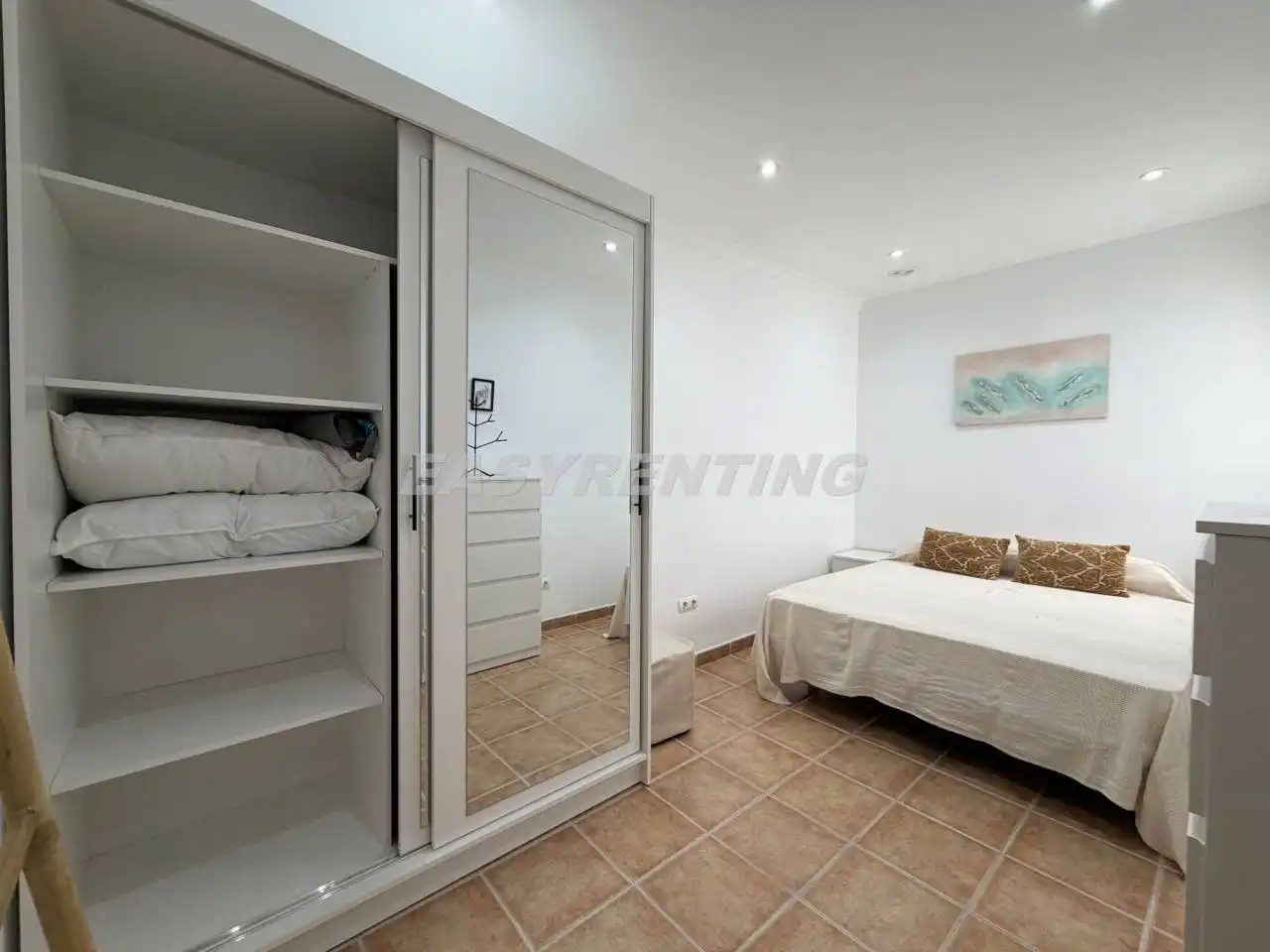 Bedroom of Flat for rent in La Línea de la Concepción  with Air Conditioner and Furnished