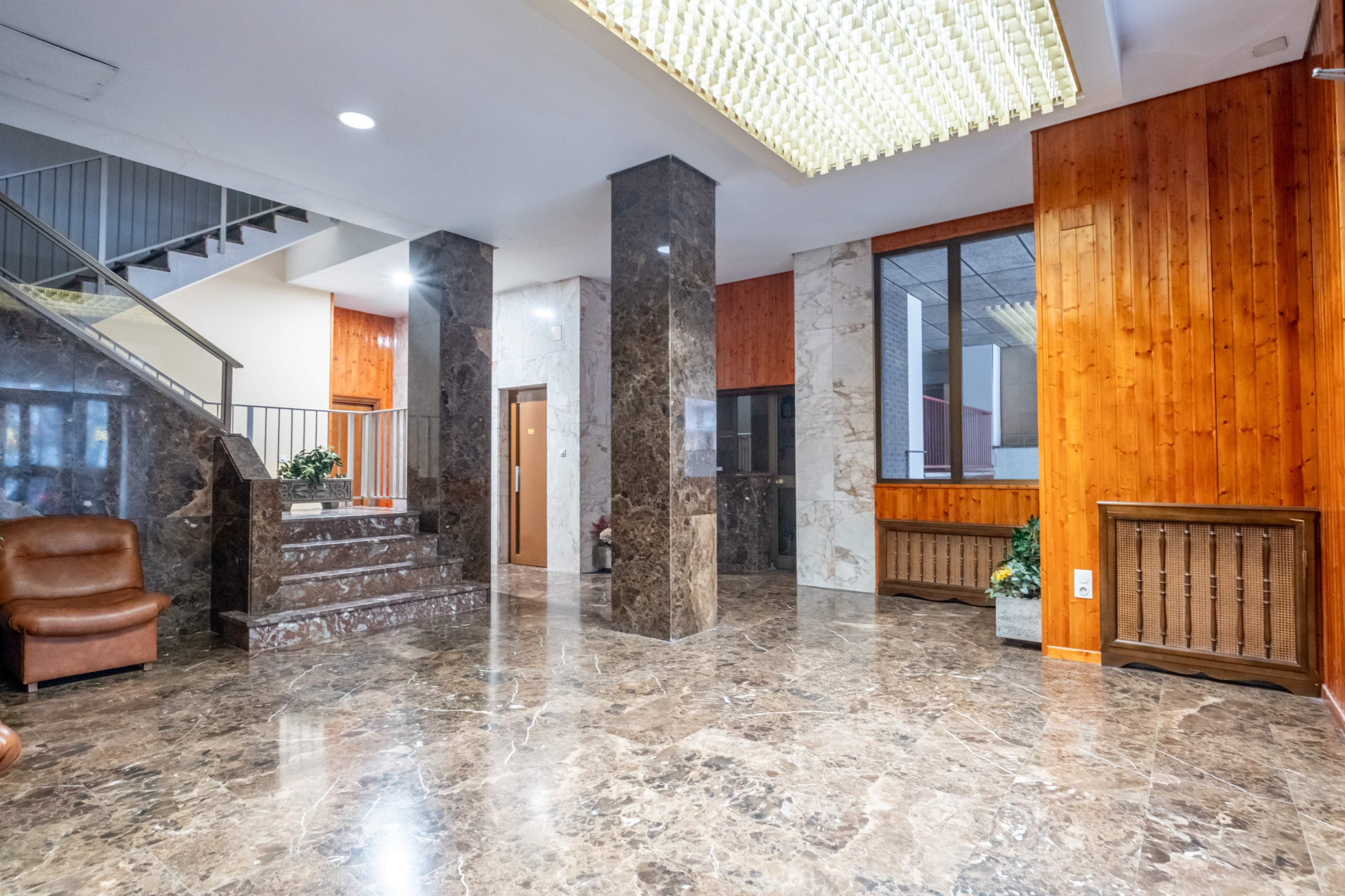 Flat for sale in  Zaragoza Capital  with Air Conditioner and Terrace