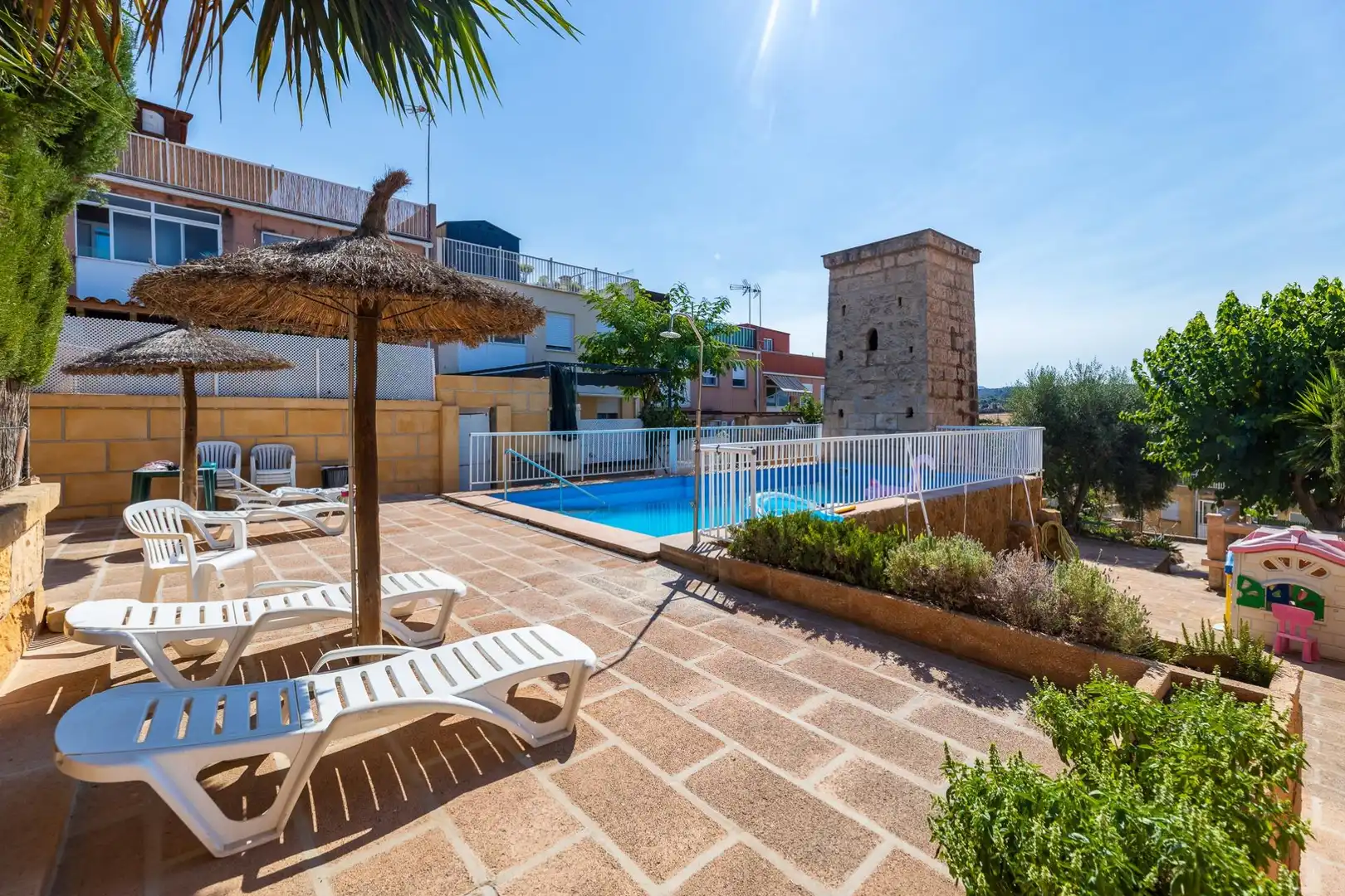 Piscina de Planta baja en venta en  Palma de Mallorca con Jardín privado, Terraza y Piscina comunitaria