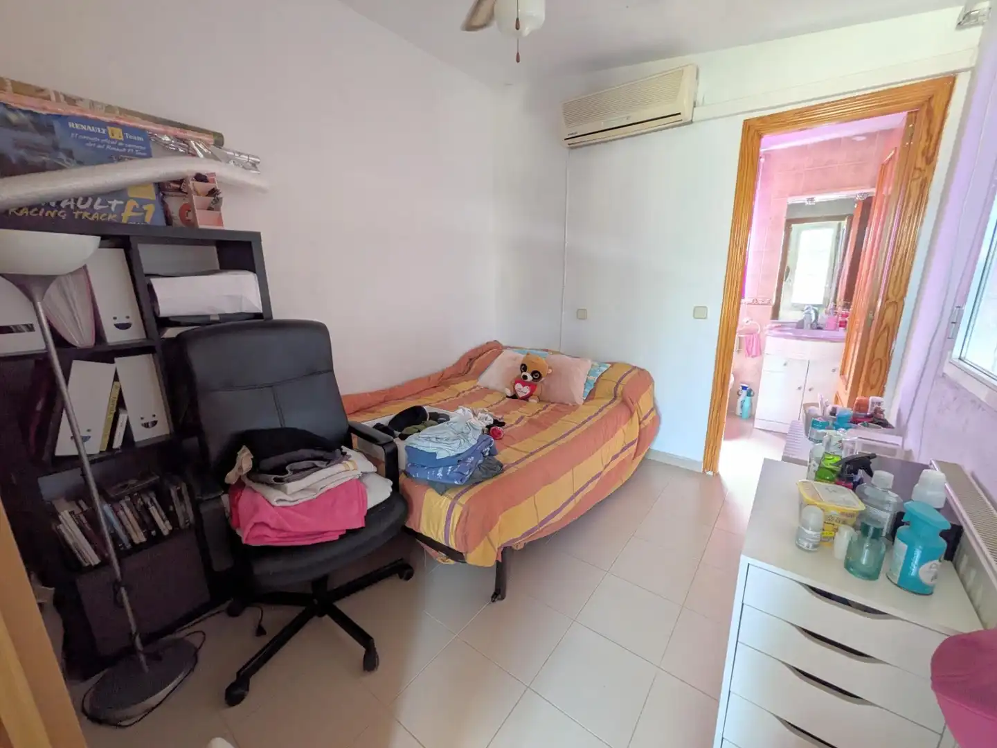 Habitación de Casa o chalet en venta en Loranca de Tajuña con Calefacción y Jardín privado
