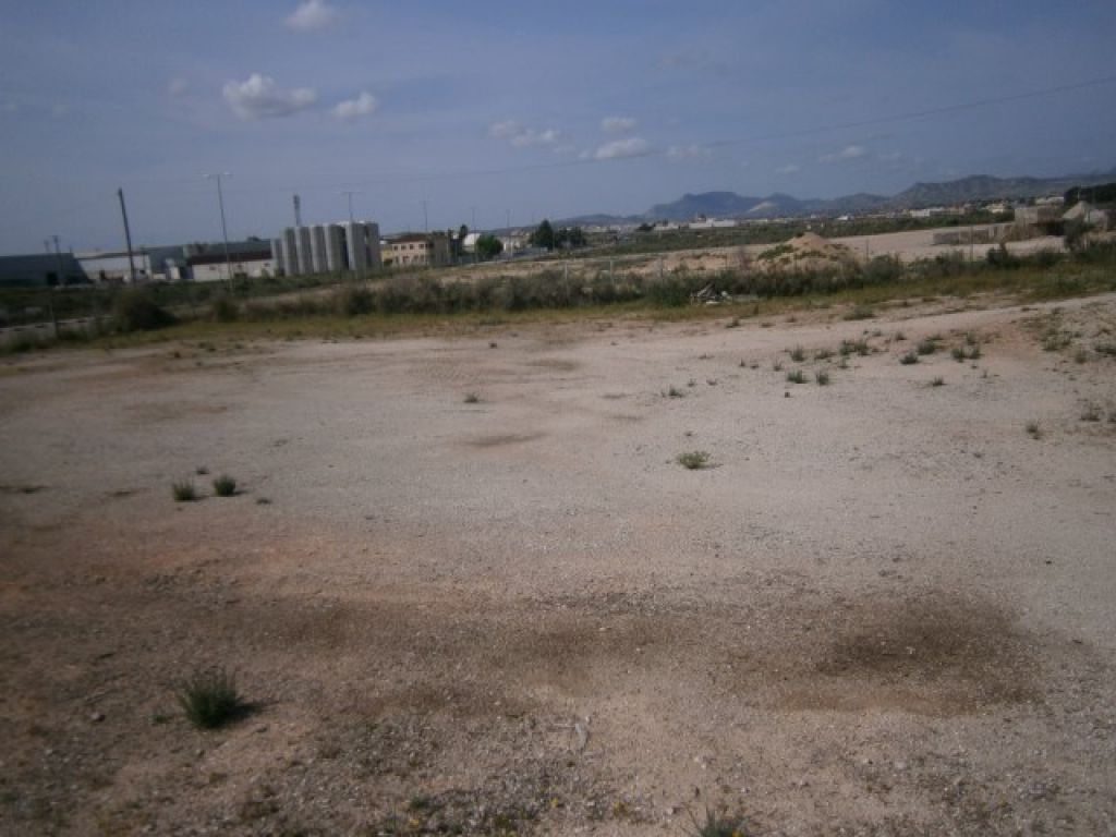 Industrial land for sale in Monforte del Cid