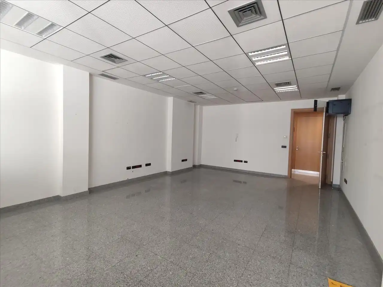 Oficina amb ascensor en venda a Sur, imagen 11