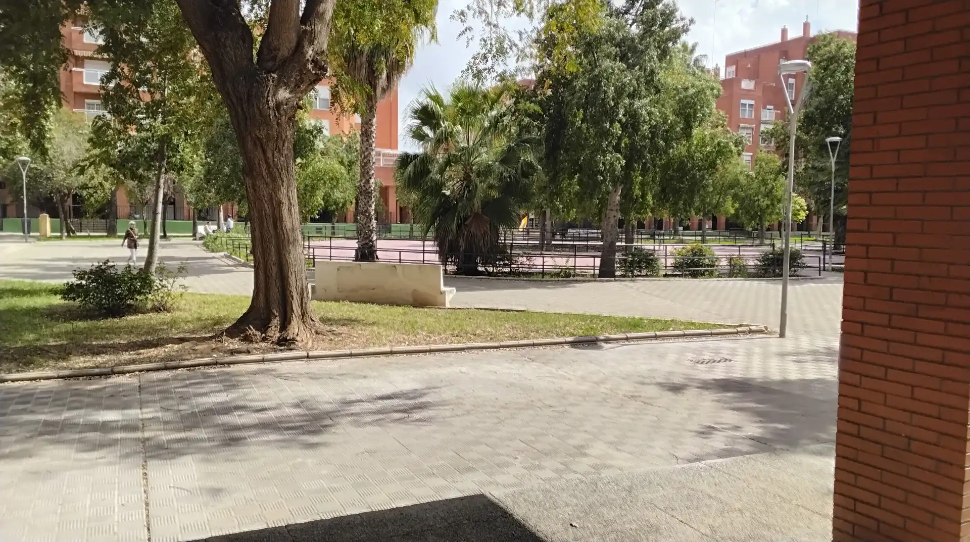 Vista exterior de Local en venta en Sevilla con Aire acondicionado