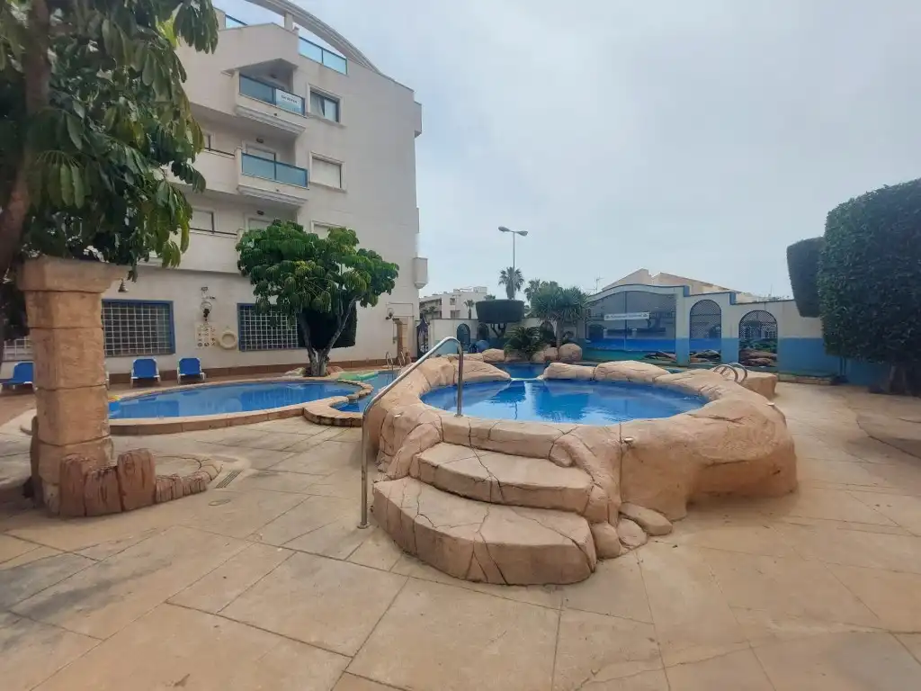 Apartament amb terrassa en venda a Orihuela Costa, imagen 3