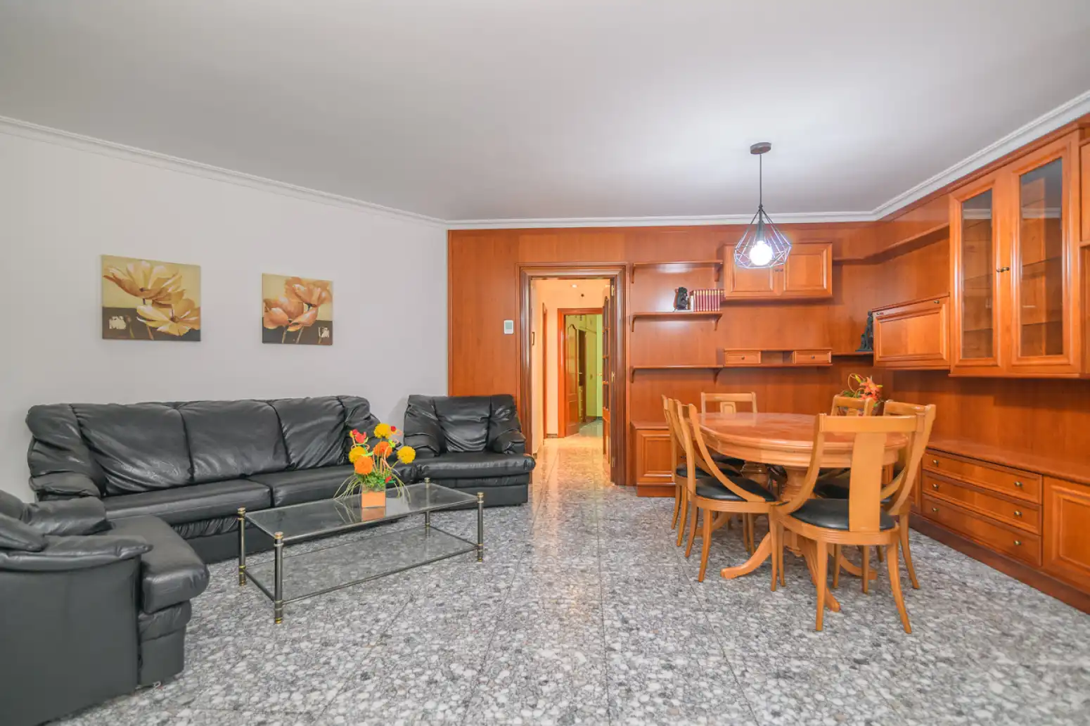 Sala d'estar de Pis en venda en Sant Boi de Llobregat amb Aire condicionat