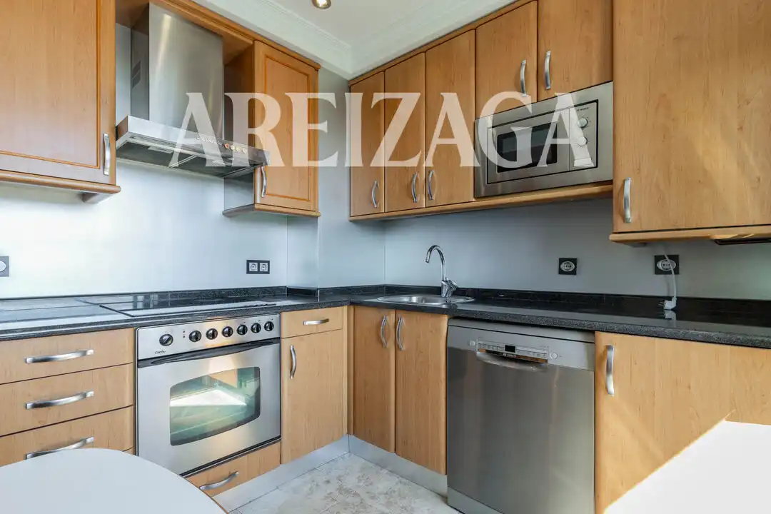 Piso con terraza en venta en Paseo de Ulía, imagen 35