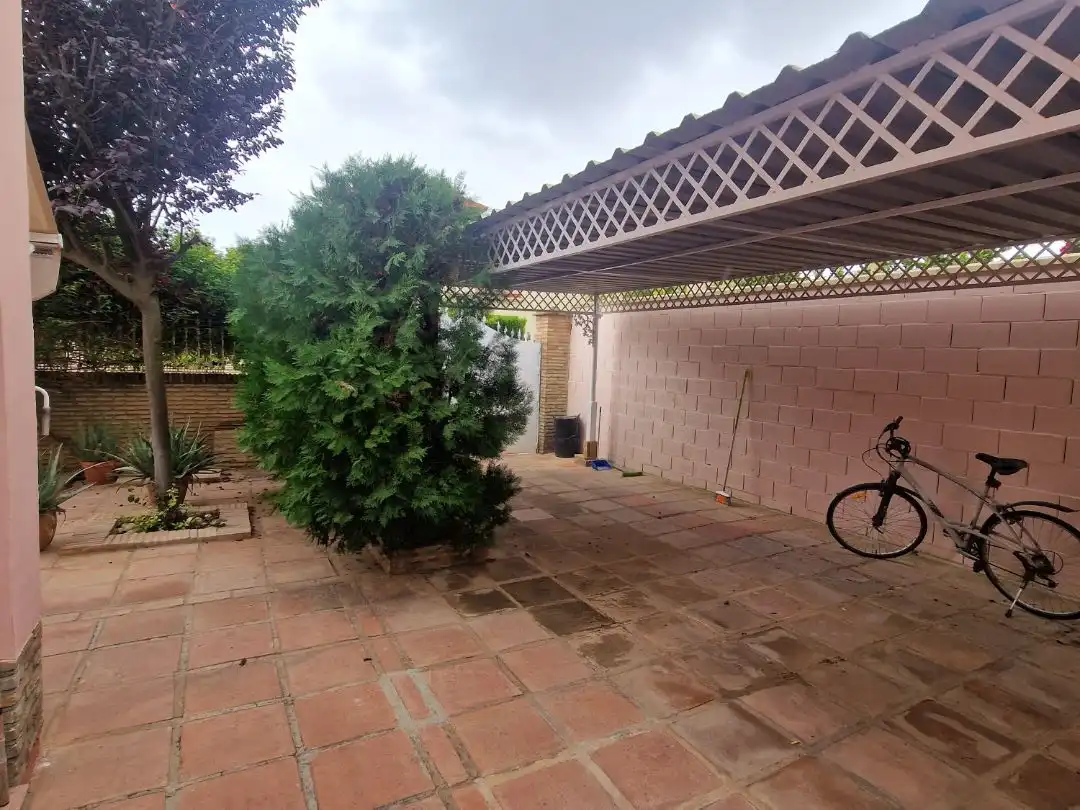 Chalet con piscina en venta en Calle Miguel de Cervantes 13, imagen 17