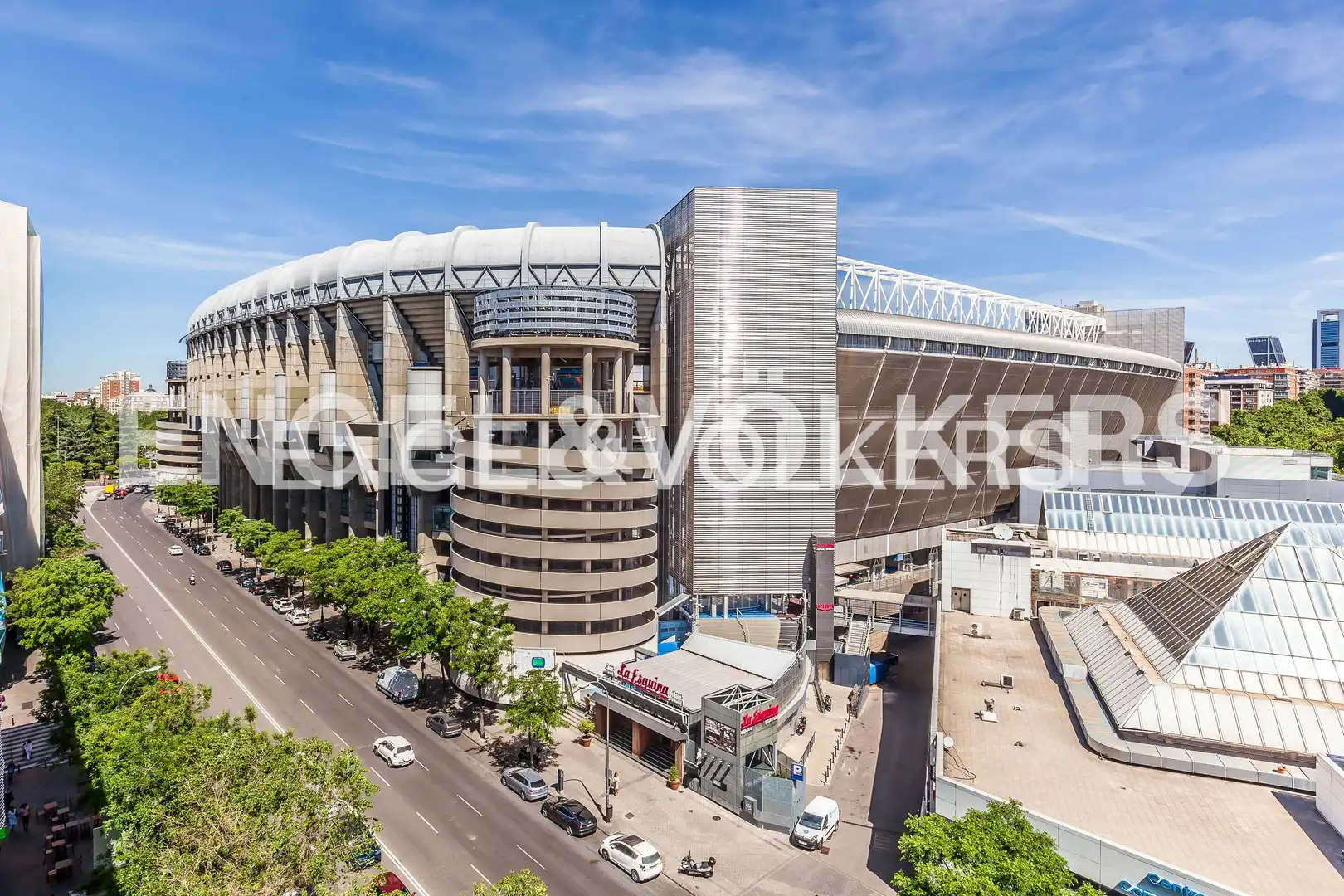 Exterior view of Flat for sale in Madrid  with Air Conditioner, Heating and Private garden