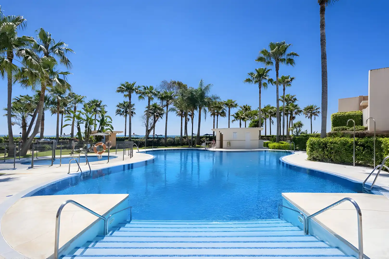 Àtic amb piscina en venda a Estepona Pueblo, imagen 14