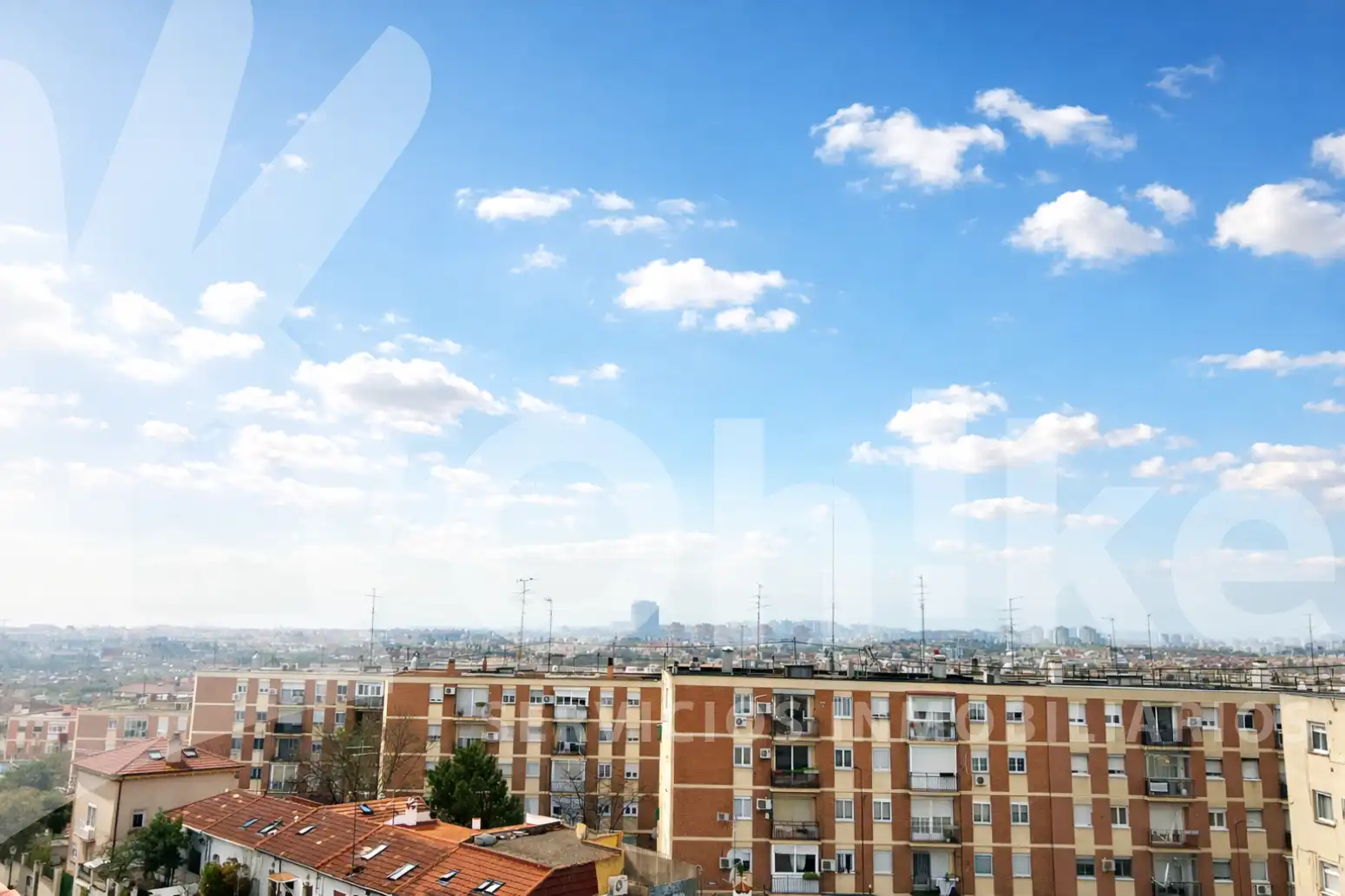 Vista exterior de Ático en venta en Madrid con Terraza y Balcón