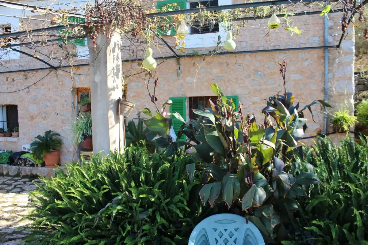 Jardí de Finca rústica en venda en Fornalutx amb Jardí privat, Terrassa i Traster
