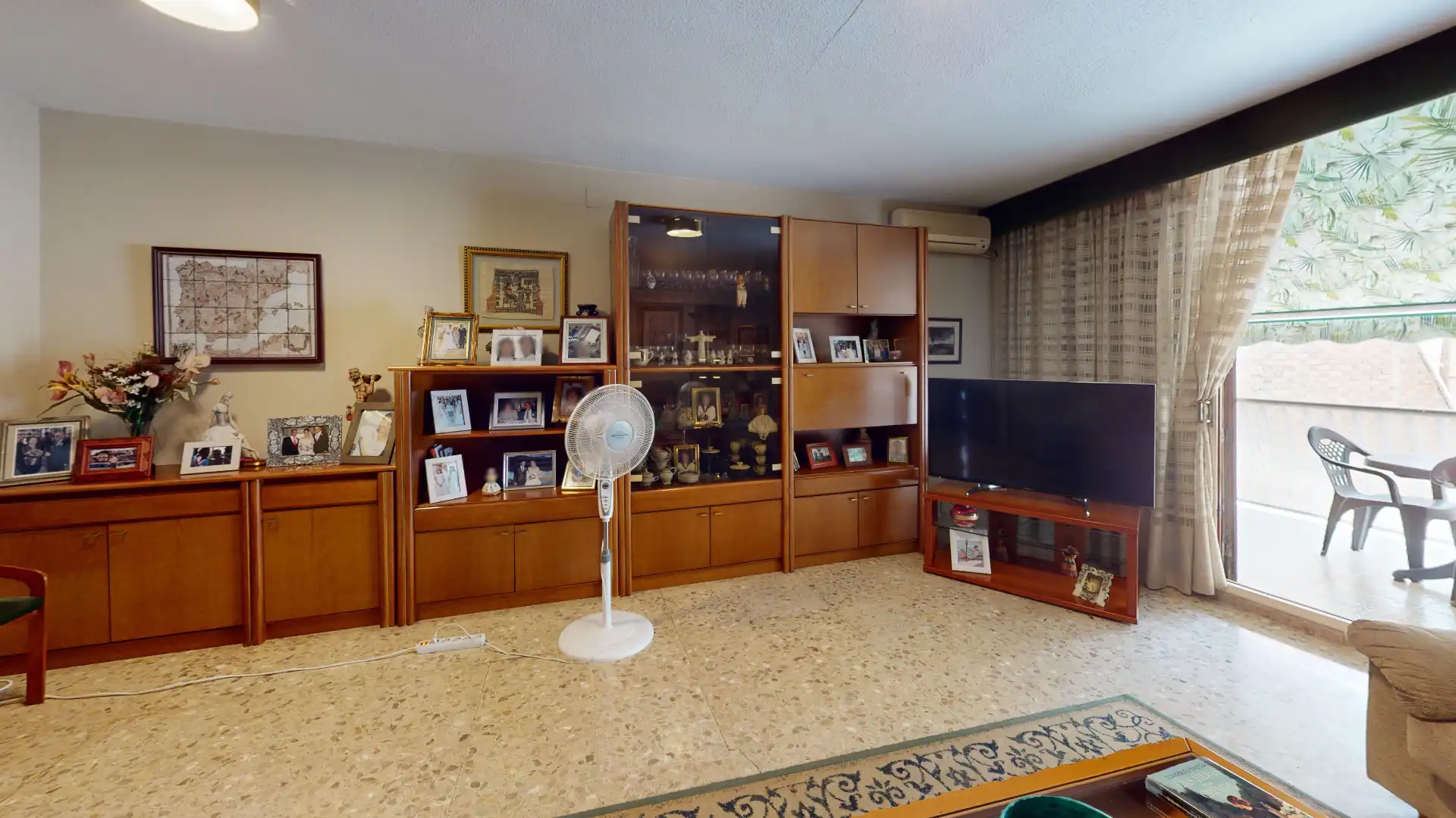 Sala de estar de Casa o chalet en venta en Alicante / Alacant con Aire acondicionado, Jardín privado y Terraza