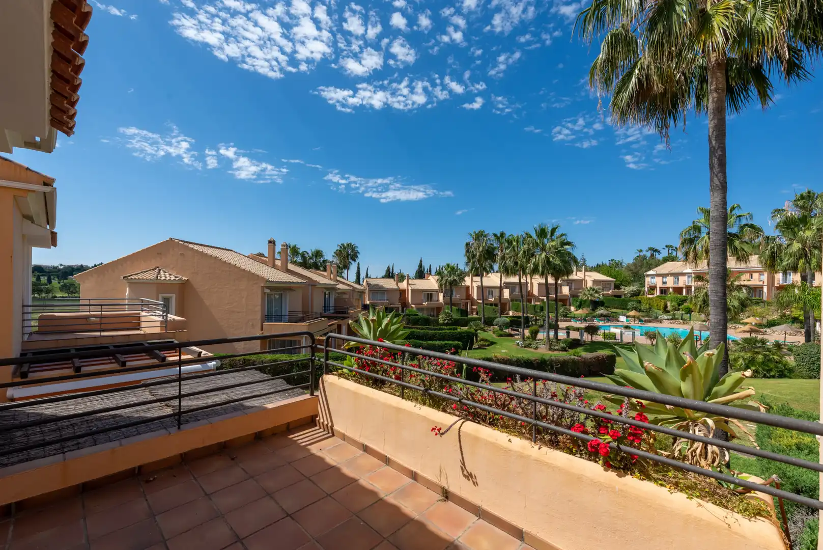 Terraza de Casa adosada en venta en Benahavís con Aire acondicionado, Terraza y Piscina