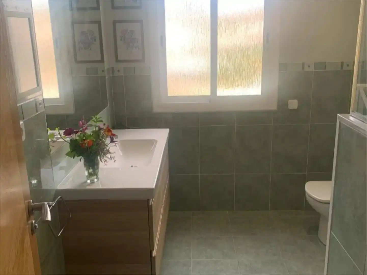Baño de Piso en venta en Cubelles con Aire acondicionado, Jardín privado y Parquet