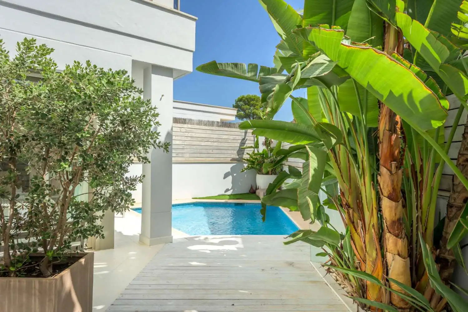 Swimming pool of Detached homes for sale in Eivissa  with Air Conditioner, Heating and Terrace