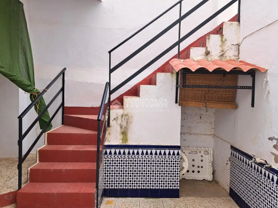 Detached homes for sale in Pilas  with Balcony