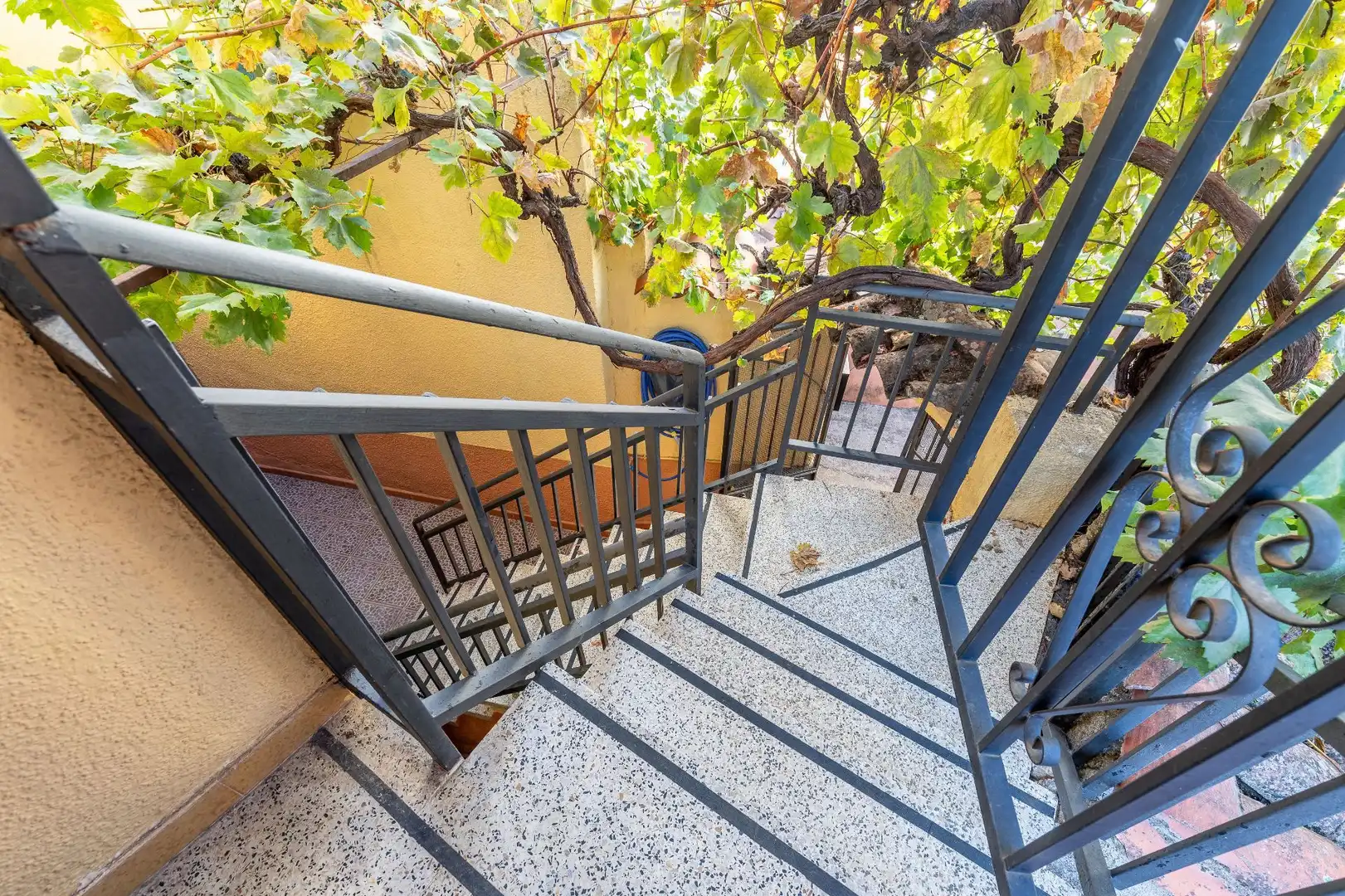 Terraced house with garden for sale in Madrigal de la Vera, imagen 6