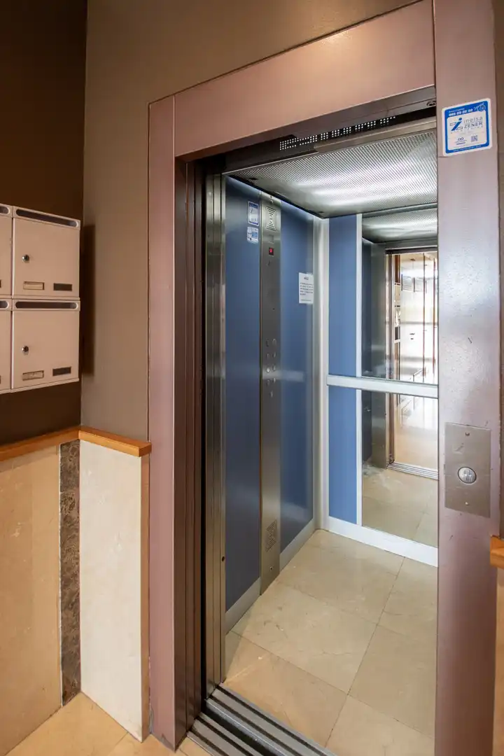 Piso en venta en Ribadesella con Calefacción, Parquet y Trastero