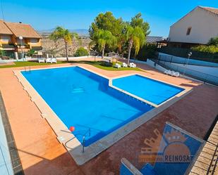 Piscina de Casa adosada de lloguer en Molina de Segura amb Aire condicionat, Calefacció i Jardí privat