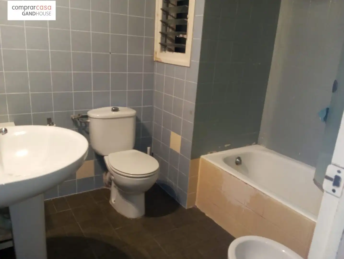 Bathroom of Flat for sale in Premià de Mar  with Parquet flooring and Balcony