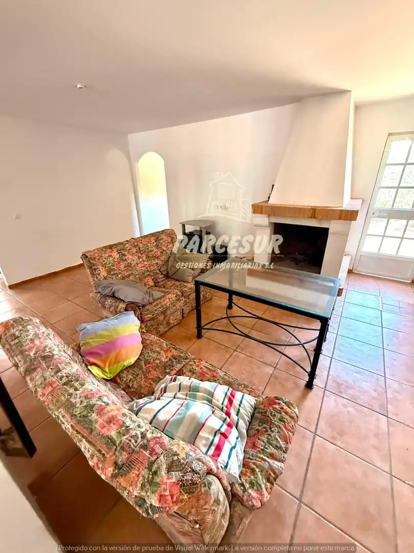 Sala d'estar de Finca rústica en venda en Almodóvar del Río amb Aire condicionat, Jardí privat i Terrassa